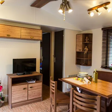 La Croix Du Sud Campingplads 4*