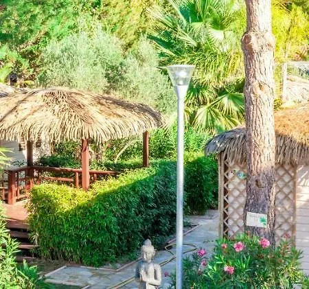 Campingplads La Croix Du Sud